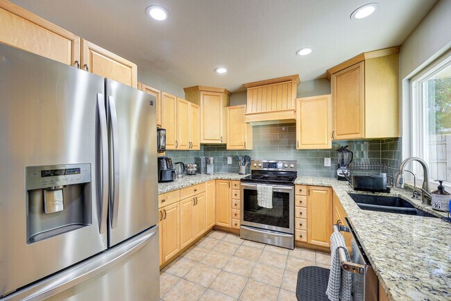 8411 Brixton-SI ID1546356P