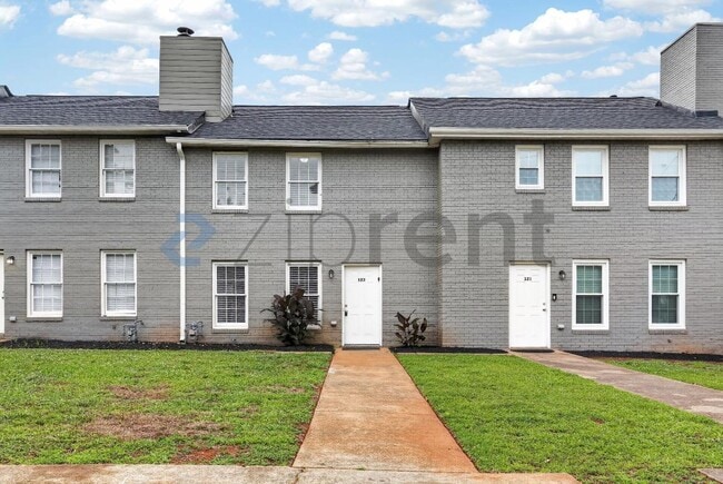Building Photo - Unit 131