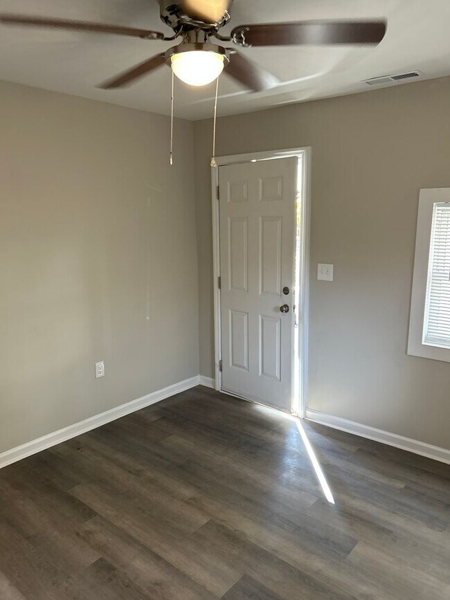 Photo - 4101 Dalton St