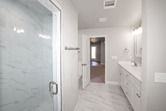 Photo - Now Available for Lease!