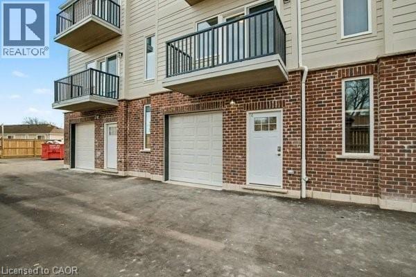 Photo - 172 Kehl St