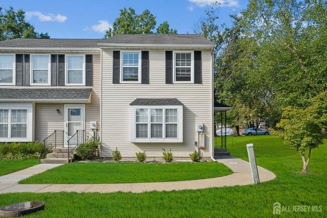 Photo - 31 Byrnes Ln E