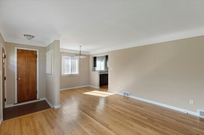 Photo - 1503 Ottawa Dr