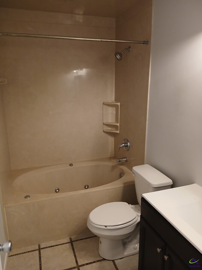 Photo - 452 Tallulah Trail