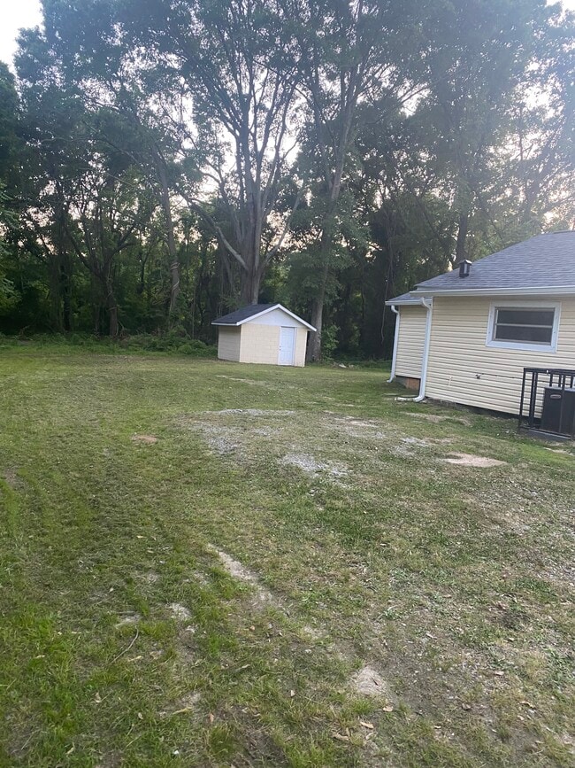 Photo - 2695 S Wiggins St