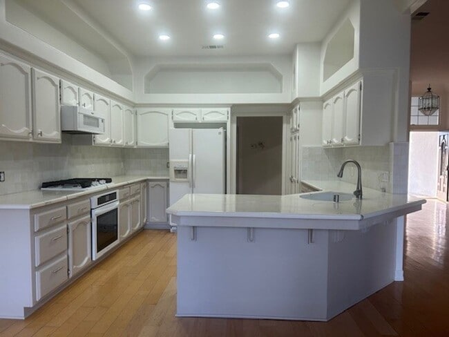 Photo - 2112 Classen St
