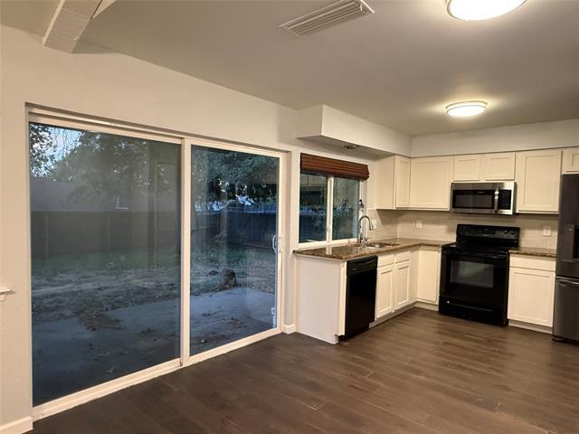 Photo - 406 Shelmar Dr