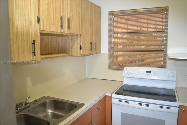 Photo - 751 SE 6th Pl Apartamento Unidad 2