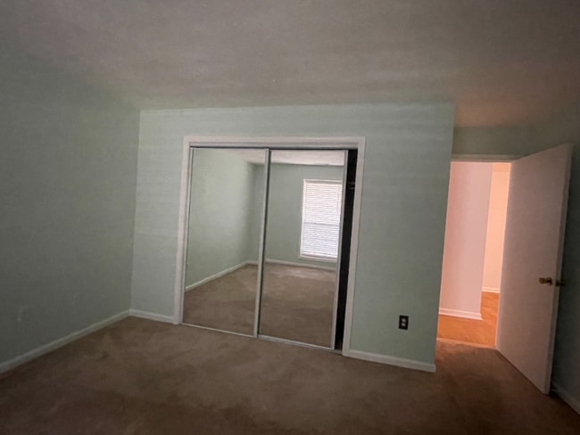 Photo - 10142 Oakton Terrace Rd