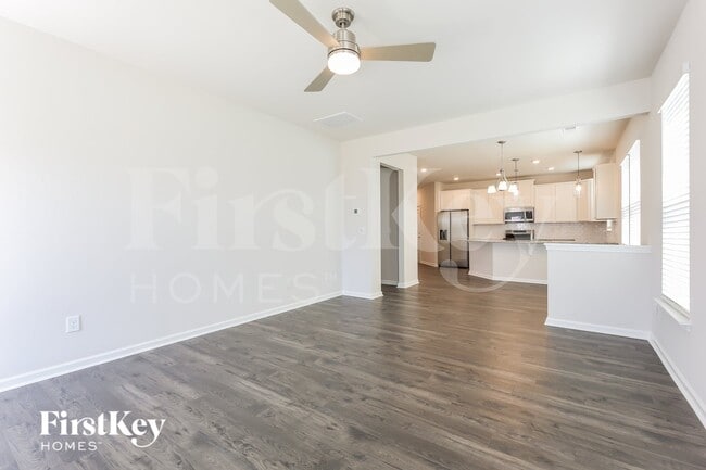 611 Goldburn Wy