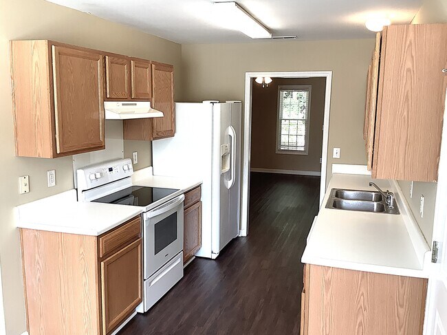 Photo - 4004 Pearl Rd