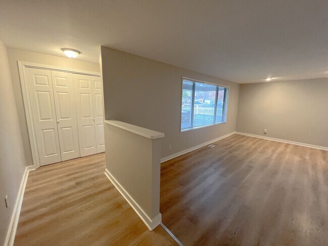 Photo - 3 Bedroom, 2 bath 1836 sqft House in Sunset Village