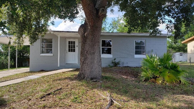Building Photo - 2 Bed 1 Bath Home | Pet Friendly | Washer ...