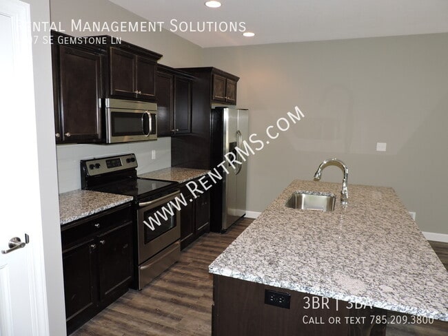 Photo - 4407 SE Gemstone Ln