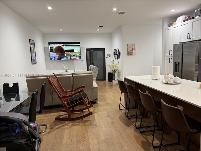 Photo - 14150 Jefferson St