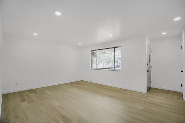 Photo - 375 Depew St