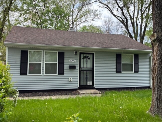 Building Photo - 1000 Durbin St