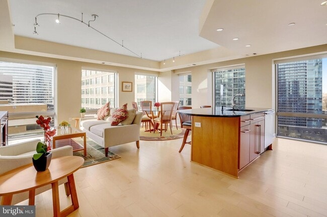 Photo - 1111 19th St N Unit 2007