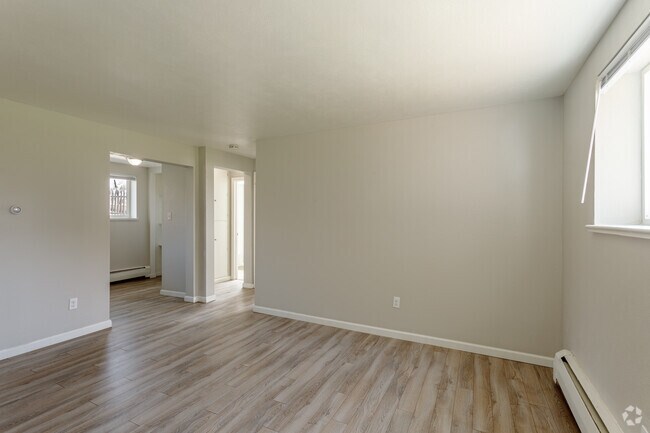 1BR, 1BA - 650 SF - Grey Pointe