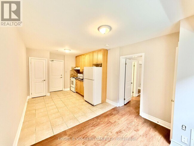 Photo - 15 Thirty Third St Unit 112