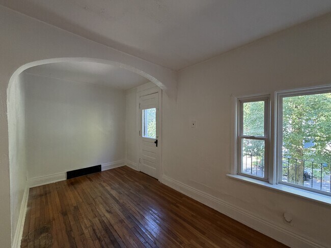 364 Fargo Ave