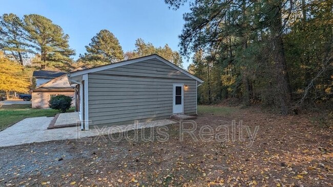 Photo - 900 Lansing St