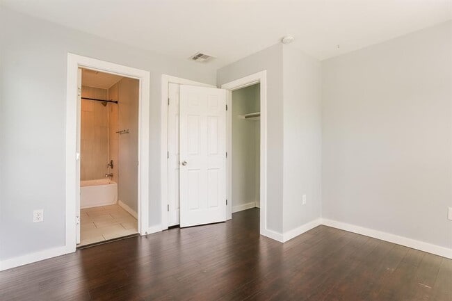 Photo - 4801 Avenue H