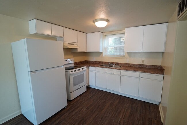 Photo - N Duval St Apts Unidad 1219 N Duval Apt A