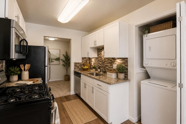Chesapeake Glen Apartment Homes