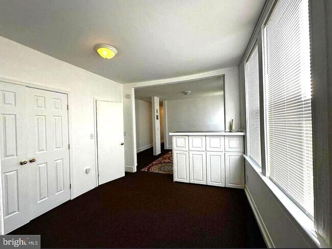 1105 Walnut Ave Unit 2