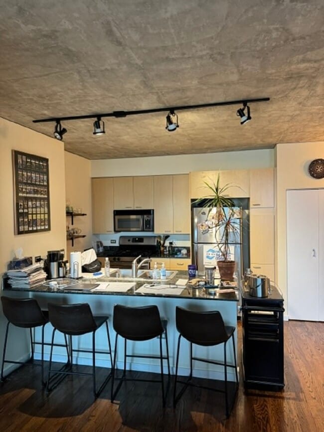 Photo - 1845 S Michigan Ave Unit #  01609