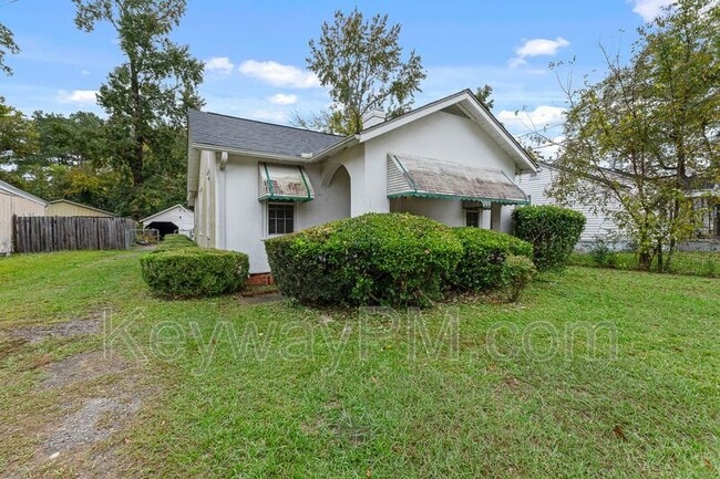 Photo - 1870 Kissingbower Rd