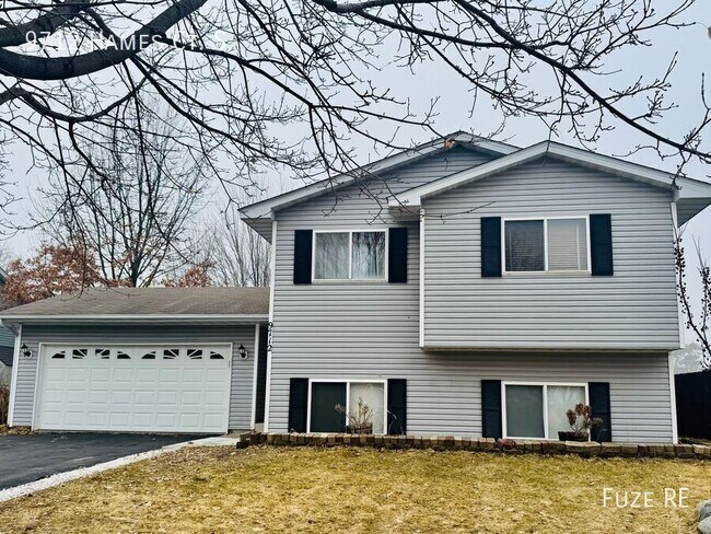 Building Photo - 9712 Hames Ct S