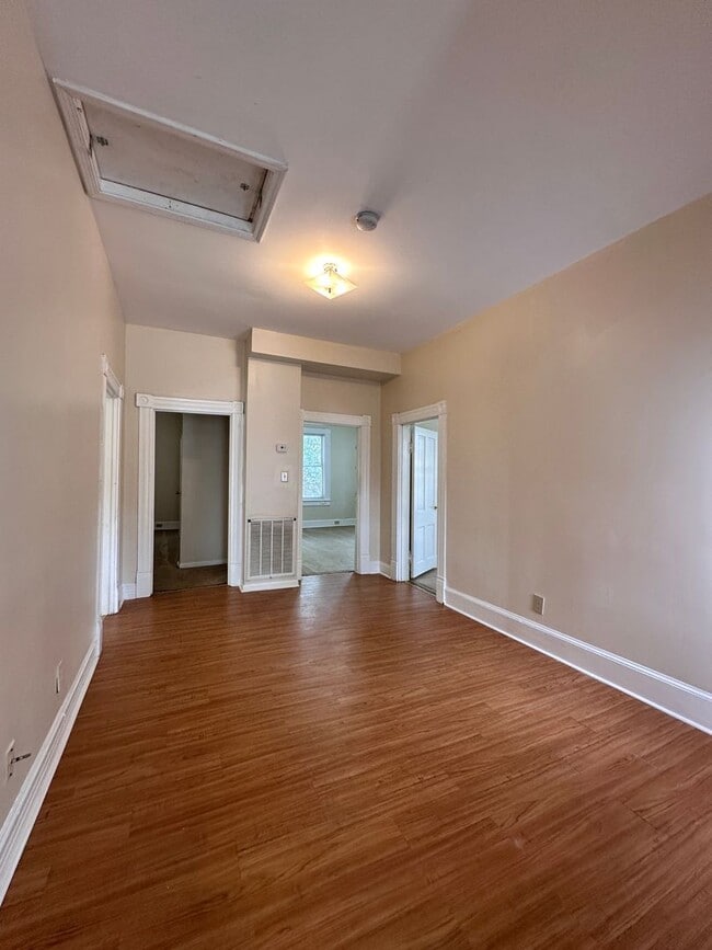 Photo - AKS390 Unit 2