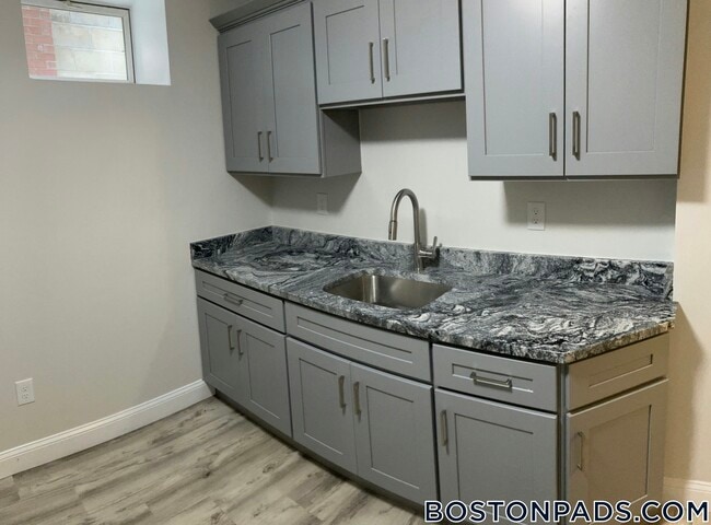 Photo - 17 Verrill St Unit B