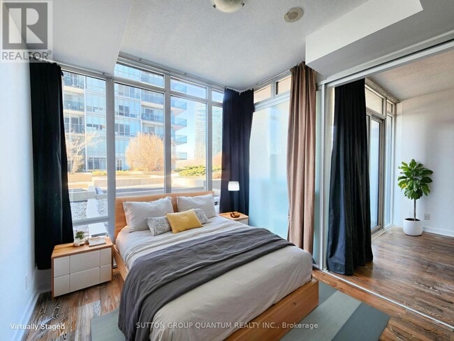 Photo - 90 Park Lawn Rd Unité 203