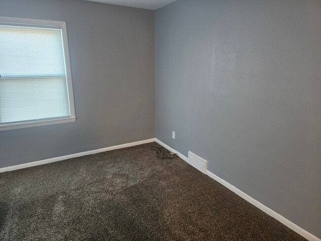 Building Photo - 1112 13th St S Unit 1112