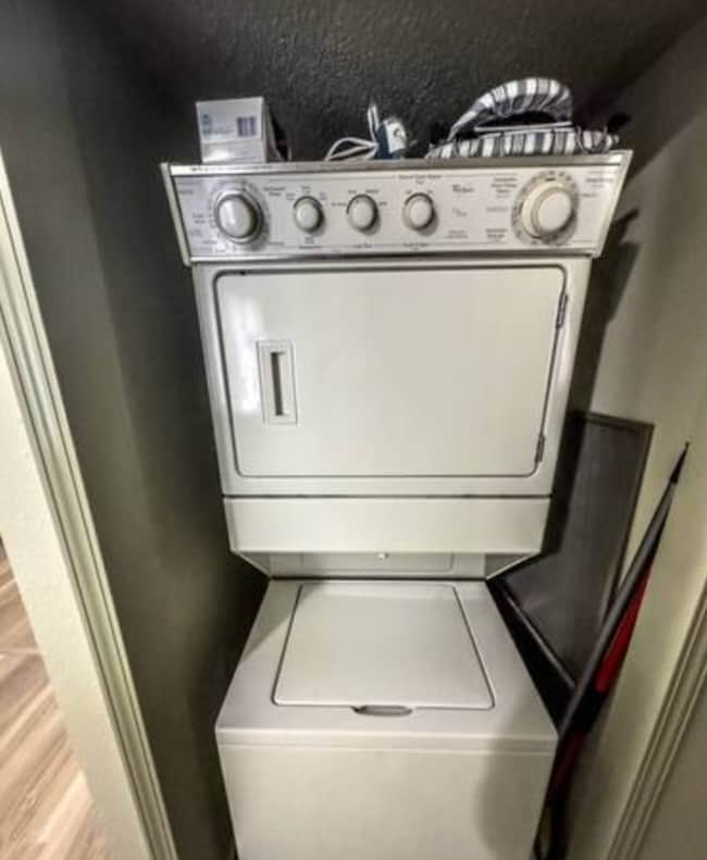 Photo - 1145 Park Ave Unit 2