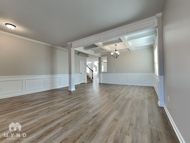 Photo - 409 Atlas Ct