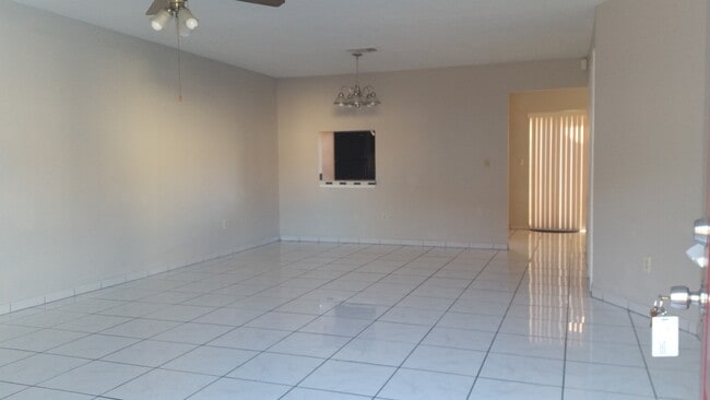 Photo - 3 Bed 2.5 Bath Townhome | Gated Community ...