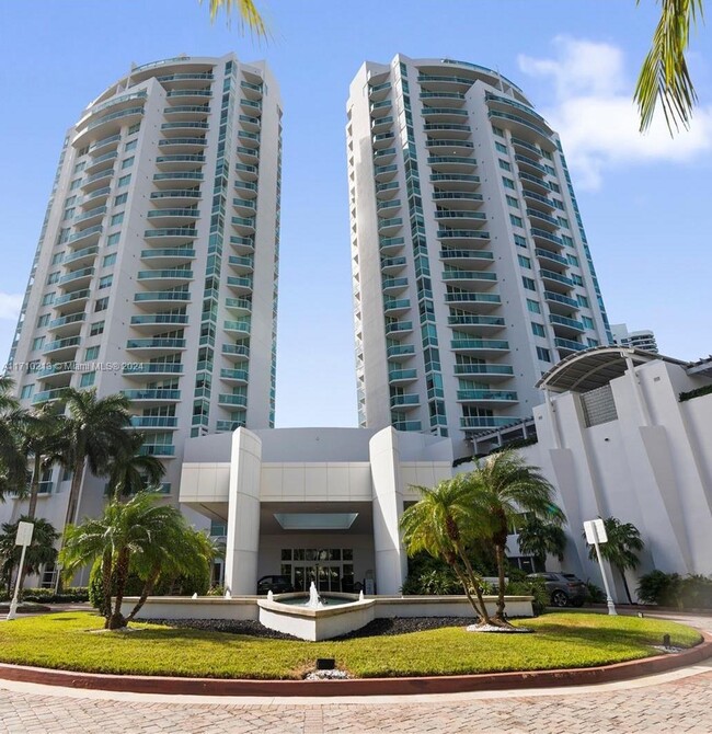 Photo - 19400 Turnberry Way Condominio Unidad 622