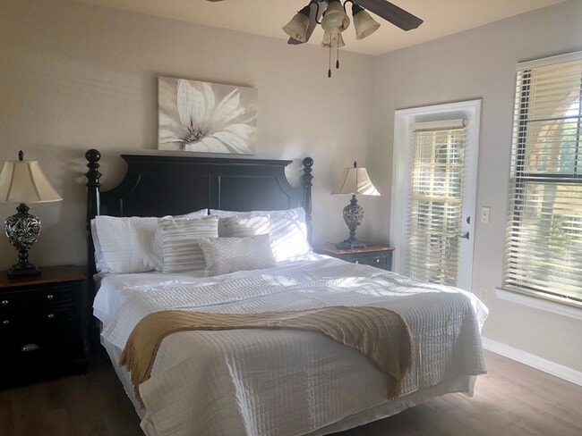 Main Bedroom King size bed - 914 Charo Pky Unit Bellissimo Spot