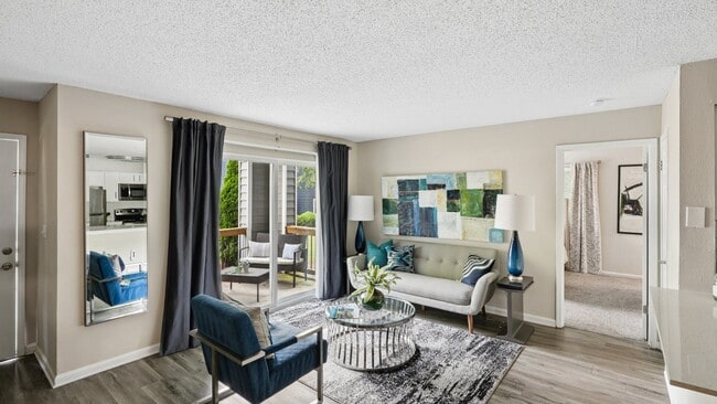 Crestmont Apartment Homes