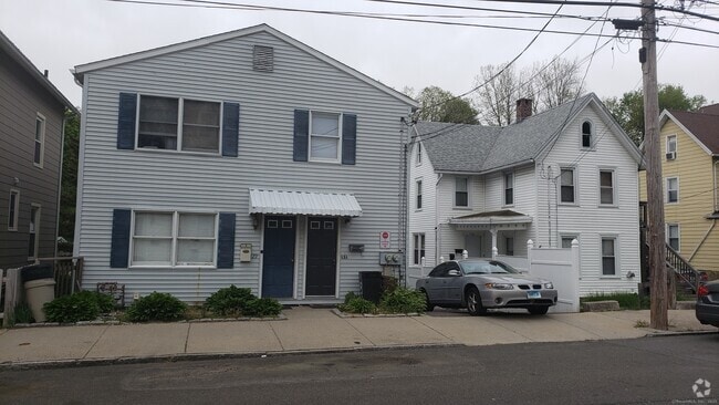 Building Photo - 131 N State St Rental