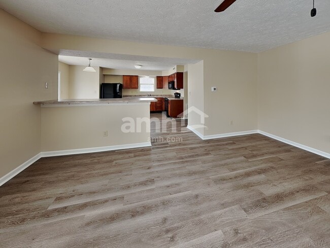 Photo - 5640 Rambling Dr