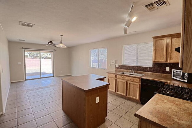 Photo - Rancho Sahuarita