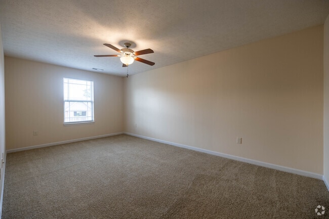 2BR, 2BA - 1350SF - Primary Bedroom