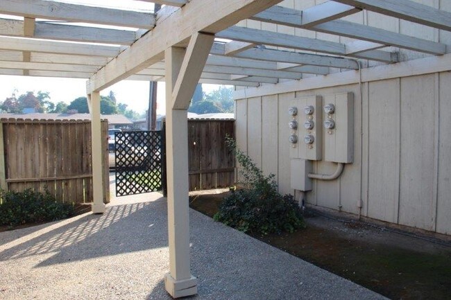 Photo - Pacific Court Apartments