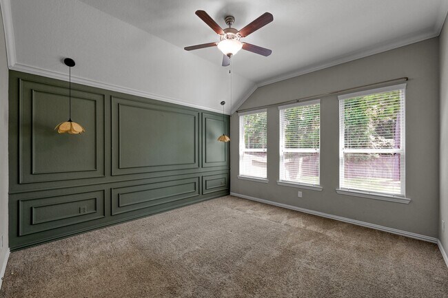 Photo - 122 S Bearkat Ct