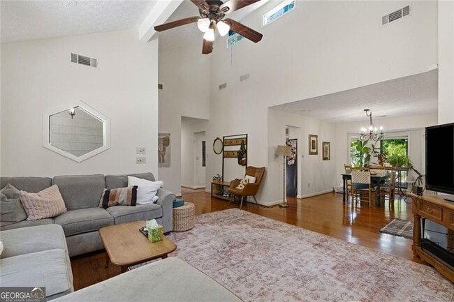 Photo - 505 Summerhill Pl